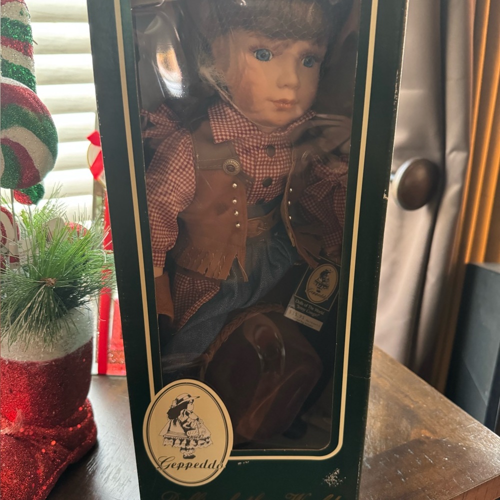 Geppeddo Collectible Doll with Brown and Red Outfit